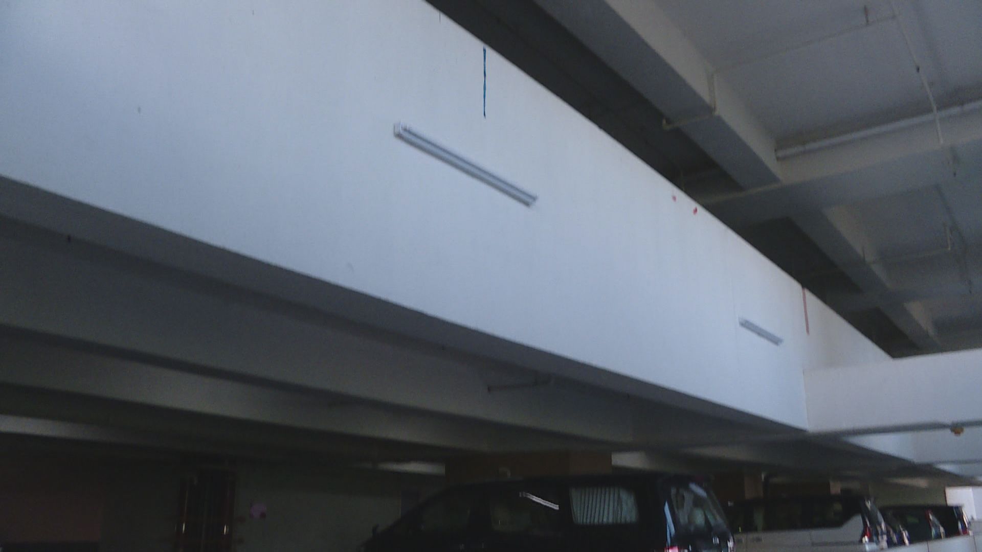 周梓樂死因研訊　專家指停車場三樓矮牆外是中空