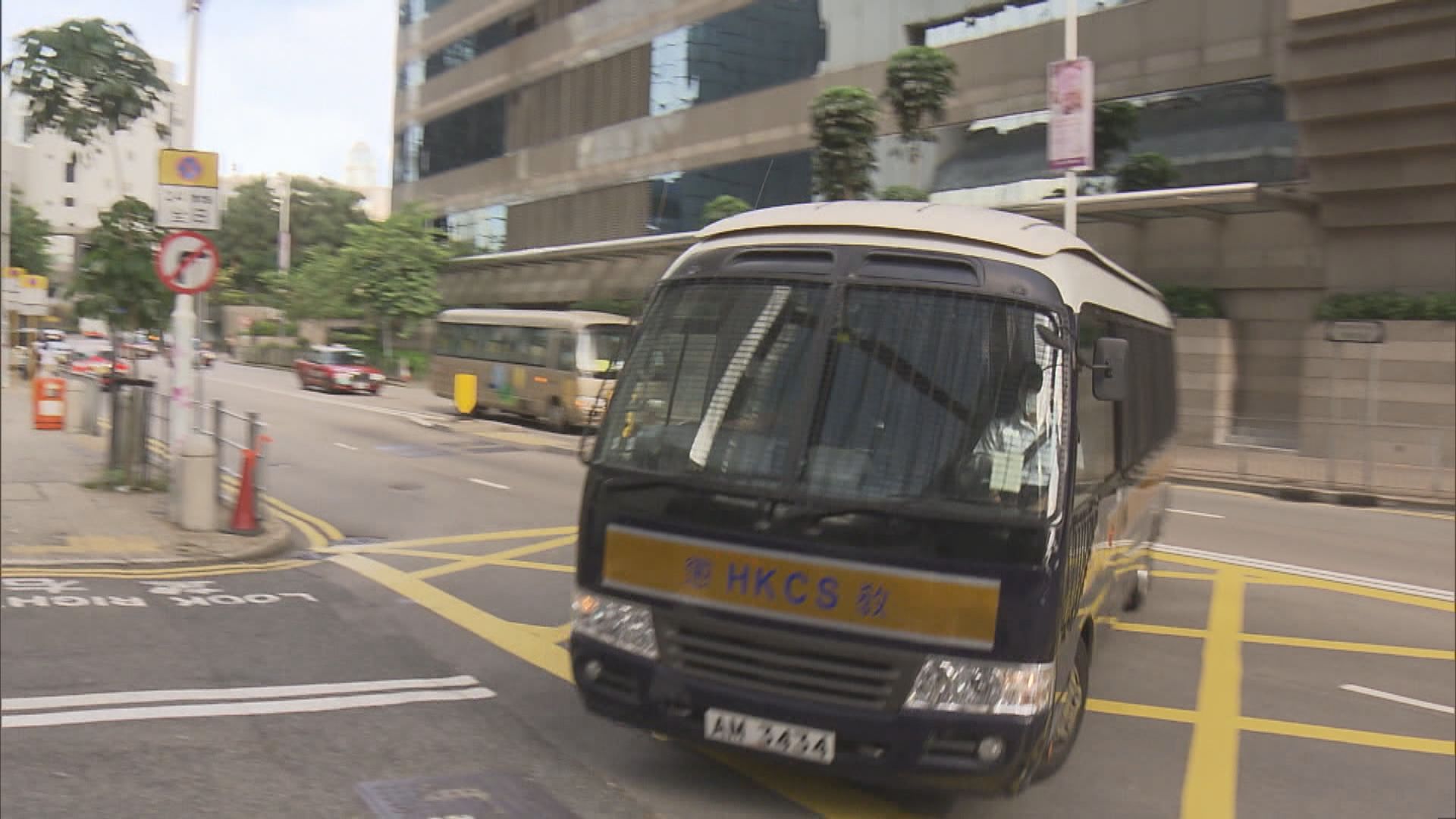 入境處文書助理藉公職取官員警員資料　月底判刑