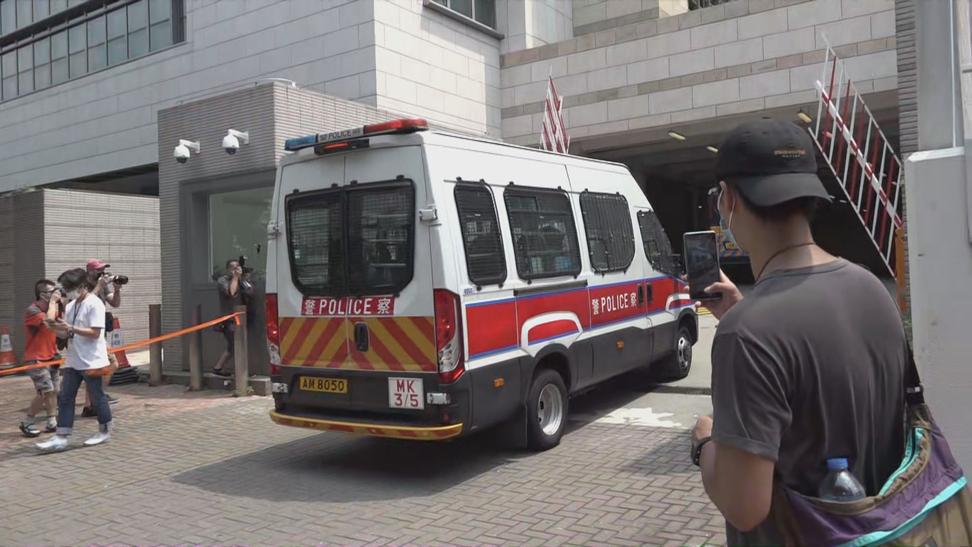 言語治療師工會正副主席保釋申請被拒還柙至下月再訊