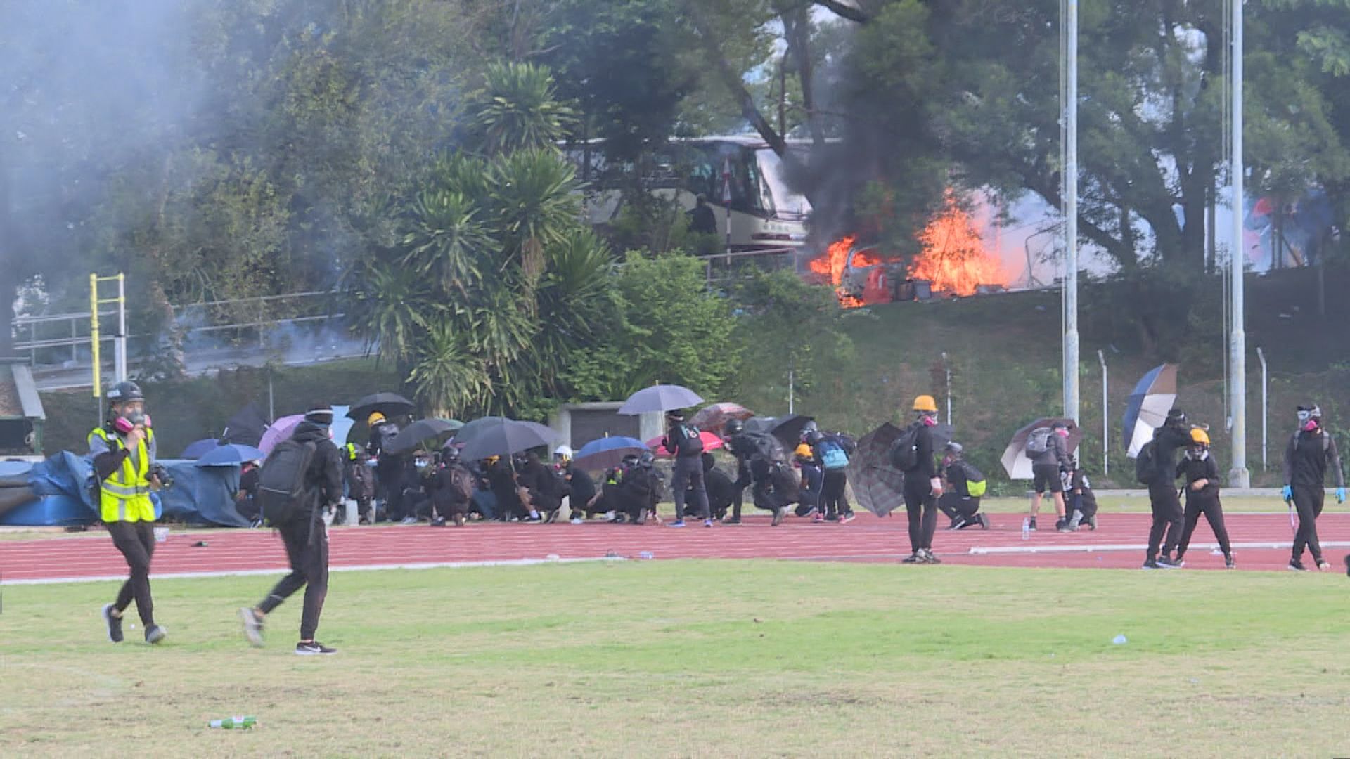 中大衝突兩大專生暴動罪成囚4年半及3年9個月