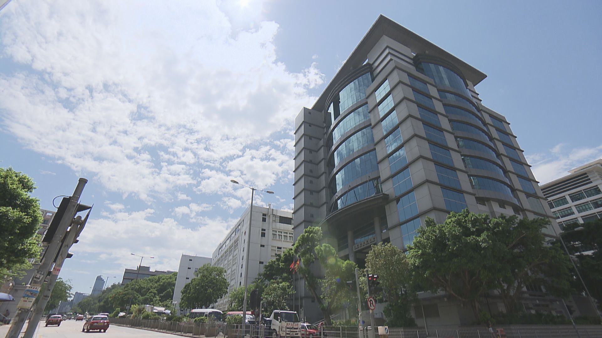 法院裁定「夾公仔機」店毋須領牌　政府正考慮上訴