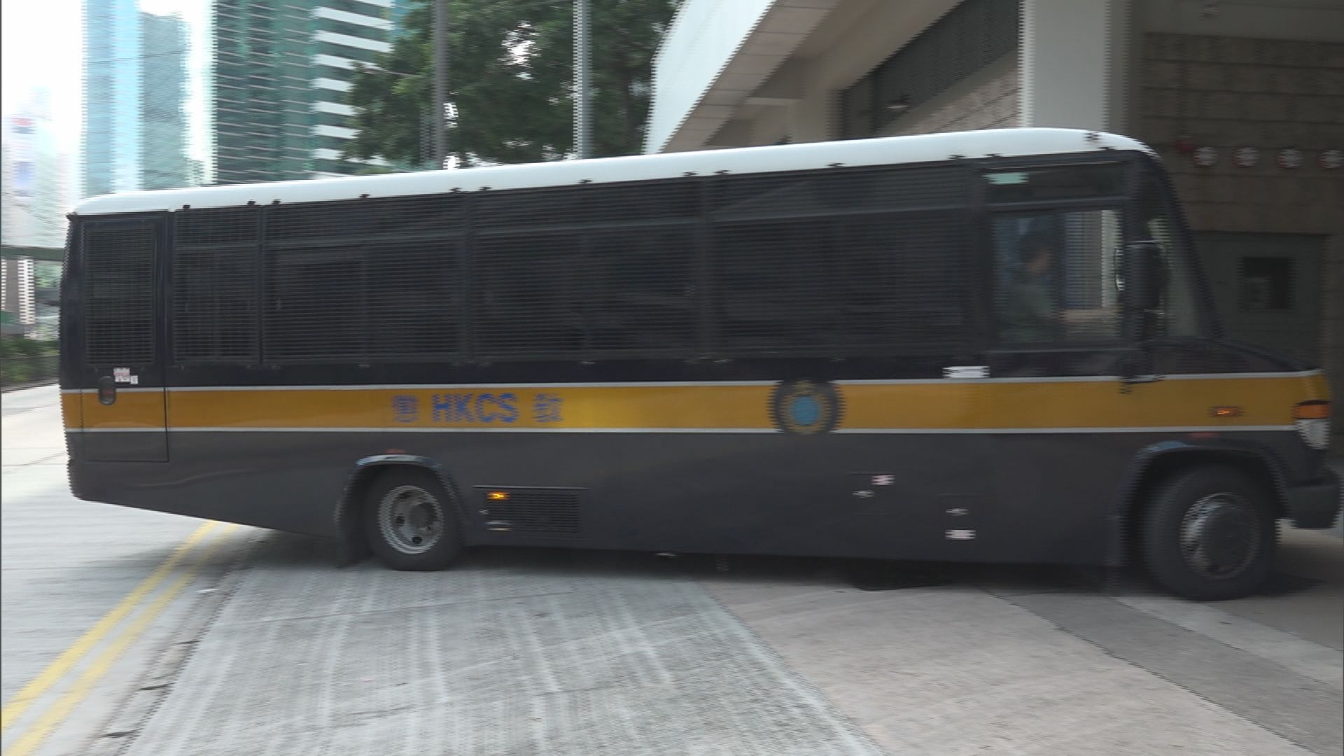 父親虐待初生女兒判囚6年4個半月