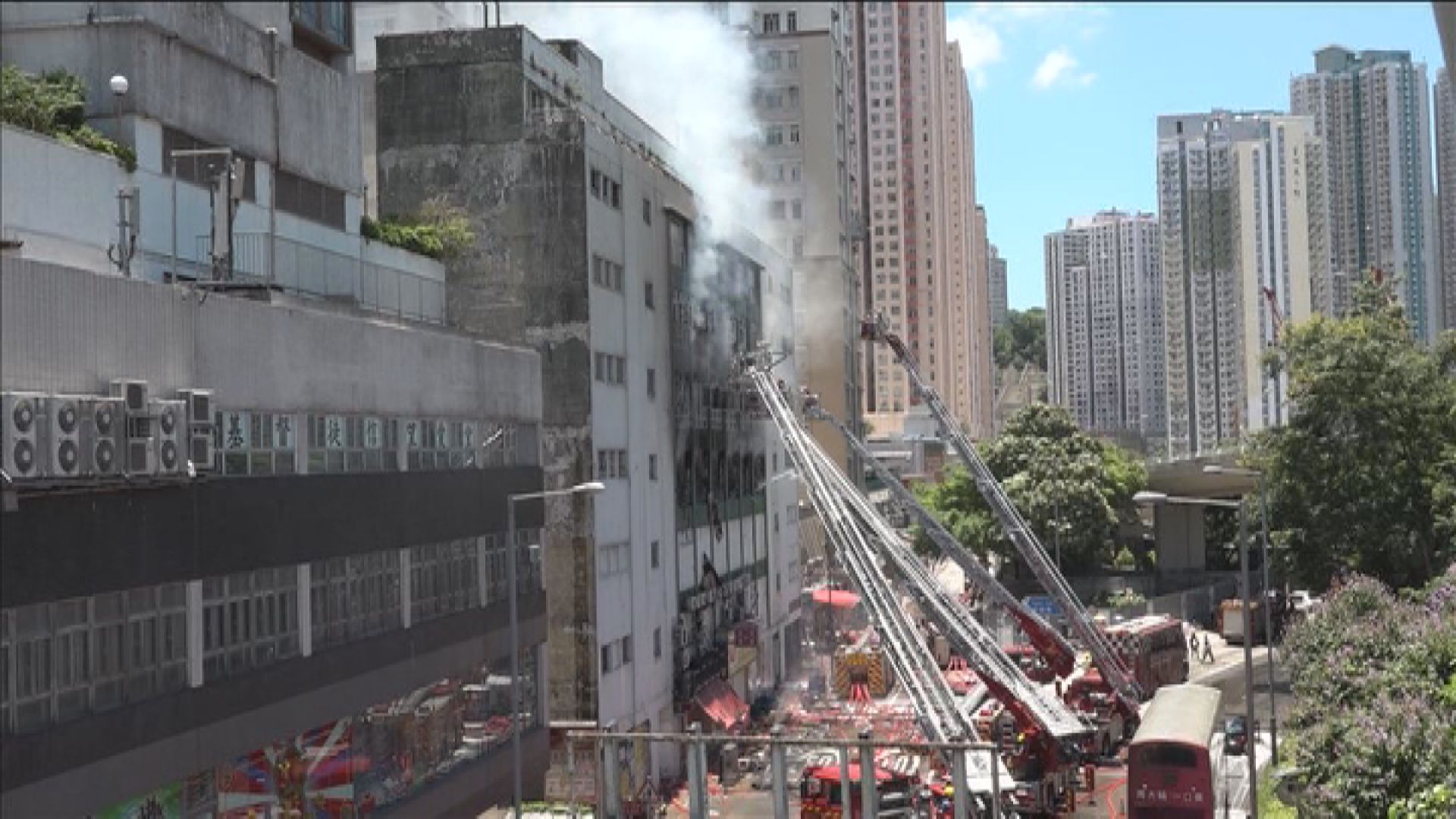 迷你倉大火死因庭　消防員供稱抬出張耀升時已失知覺