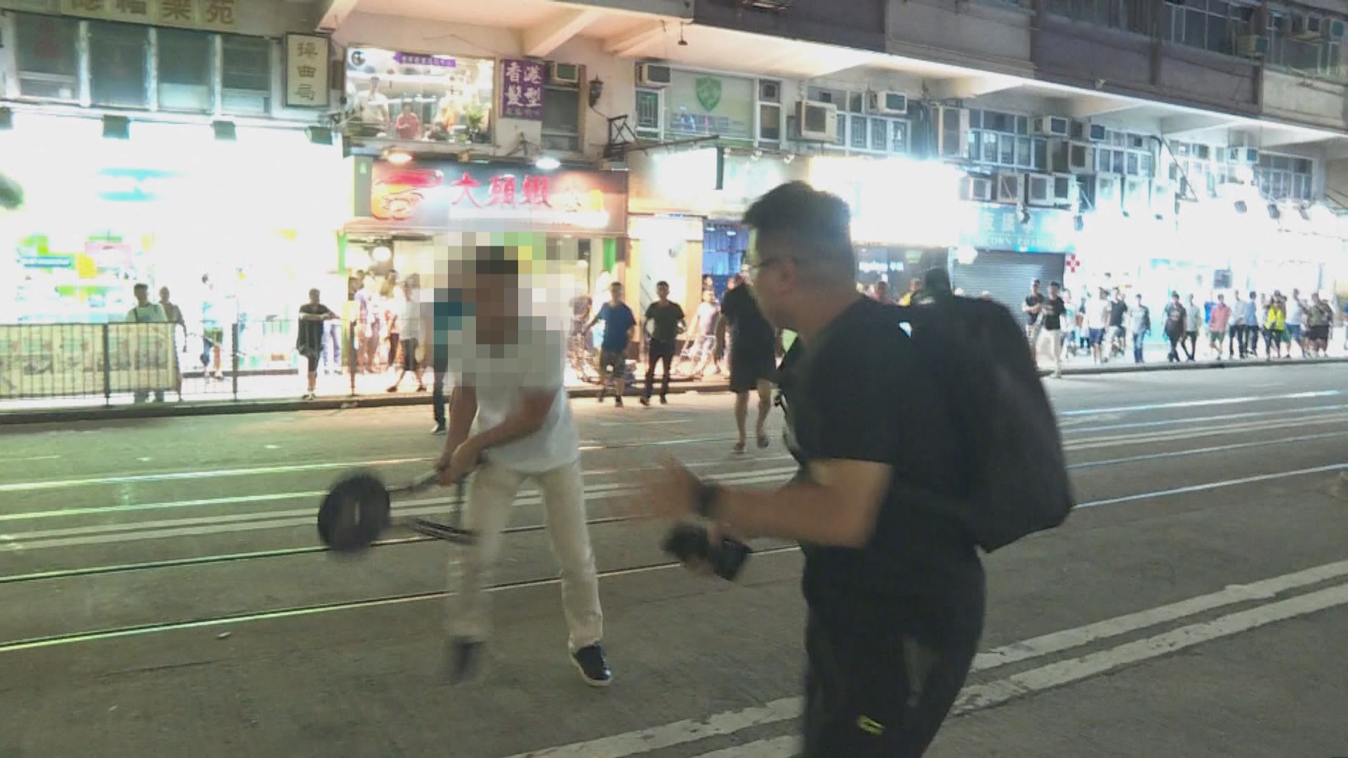 男子持櫈追打反修例示威者被判罰240小時服務令