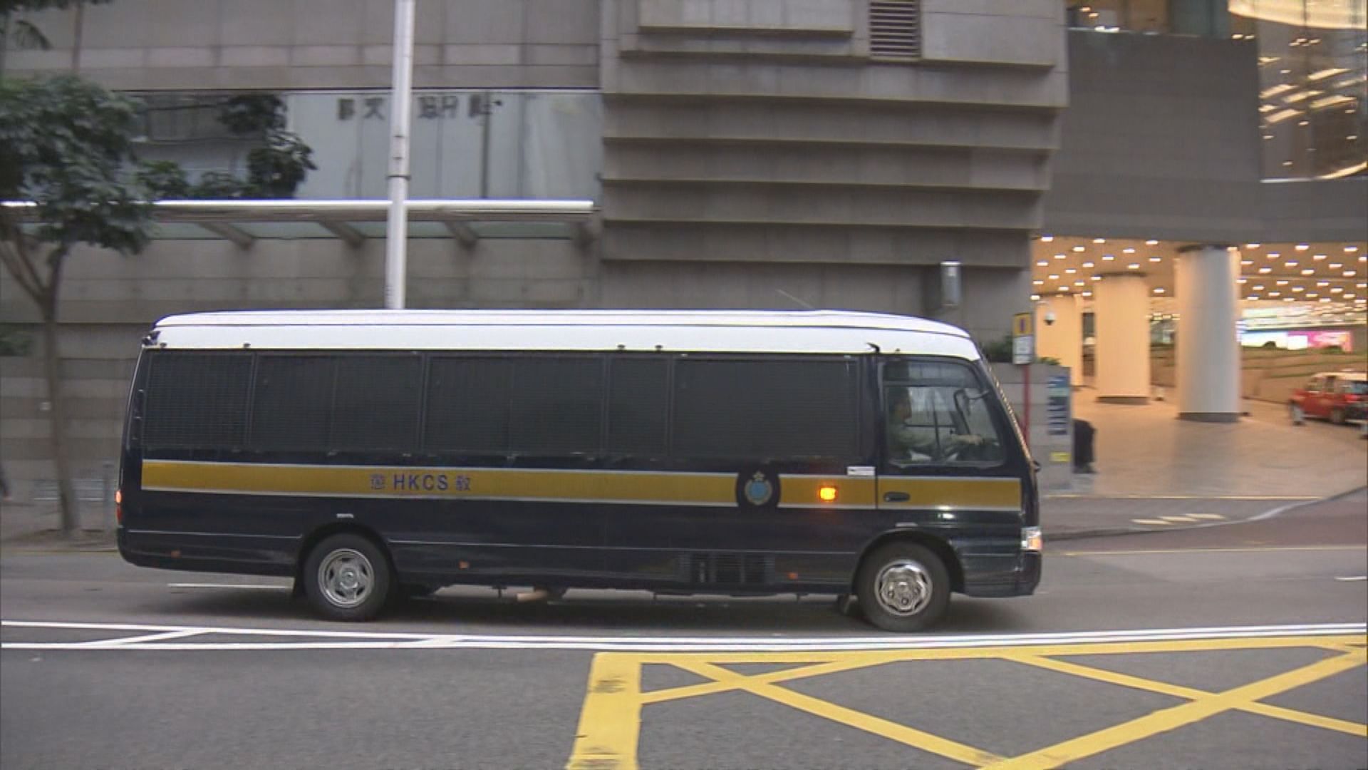 詹培忠父子瞞「賣殼」協議　串謀欺詐罪成判囚2年10個月及3年1個月