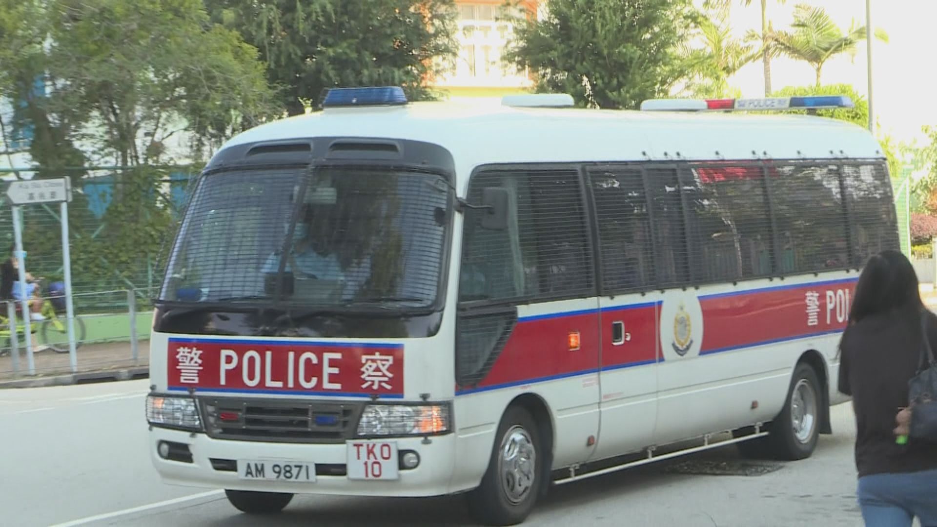 去年大埔開槍案　鍾雪瑩被控無牌管有槍械或彈藥不准保釋