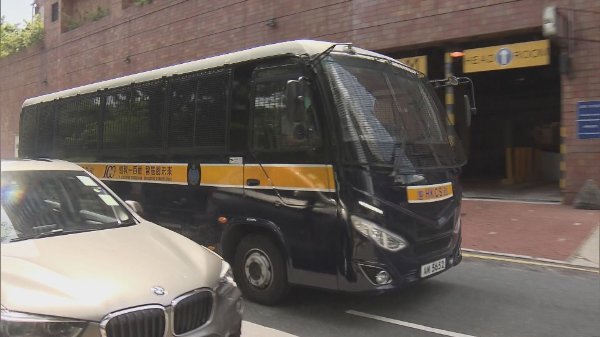 破壞何君堯辦事處地盤工判囚三個月