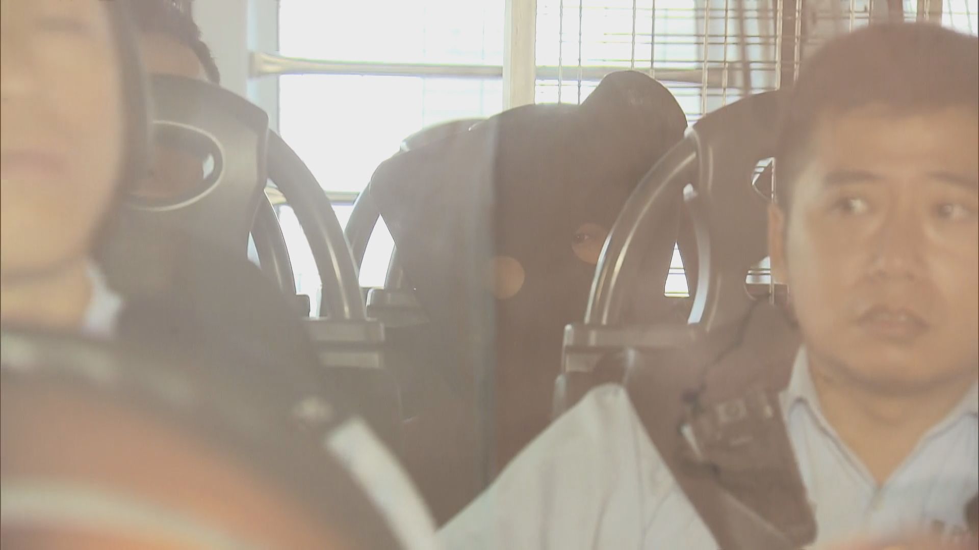 男子海心公園涉持刀傷人　還柙12月3日再訊