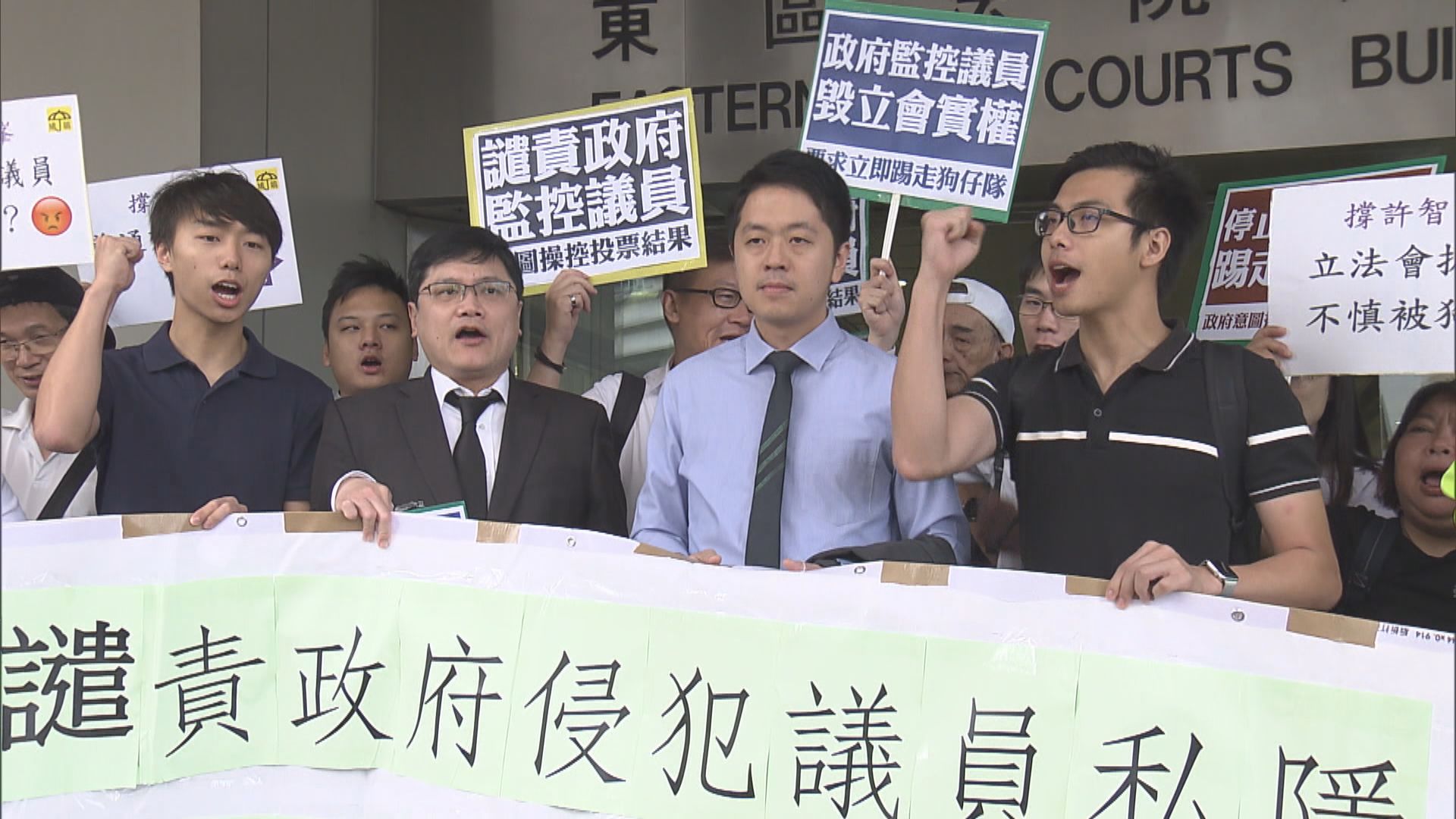 涉搶手機案　許智峯繼續保釋