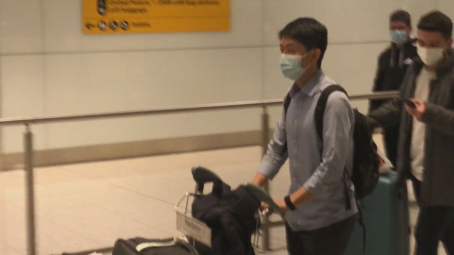 身處海外的許智峯四項藐視法庭罪成　被判監3年半　許智峯指判決是政治審訊