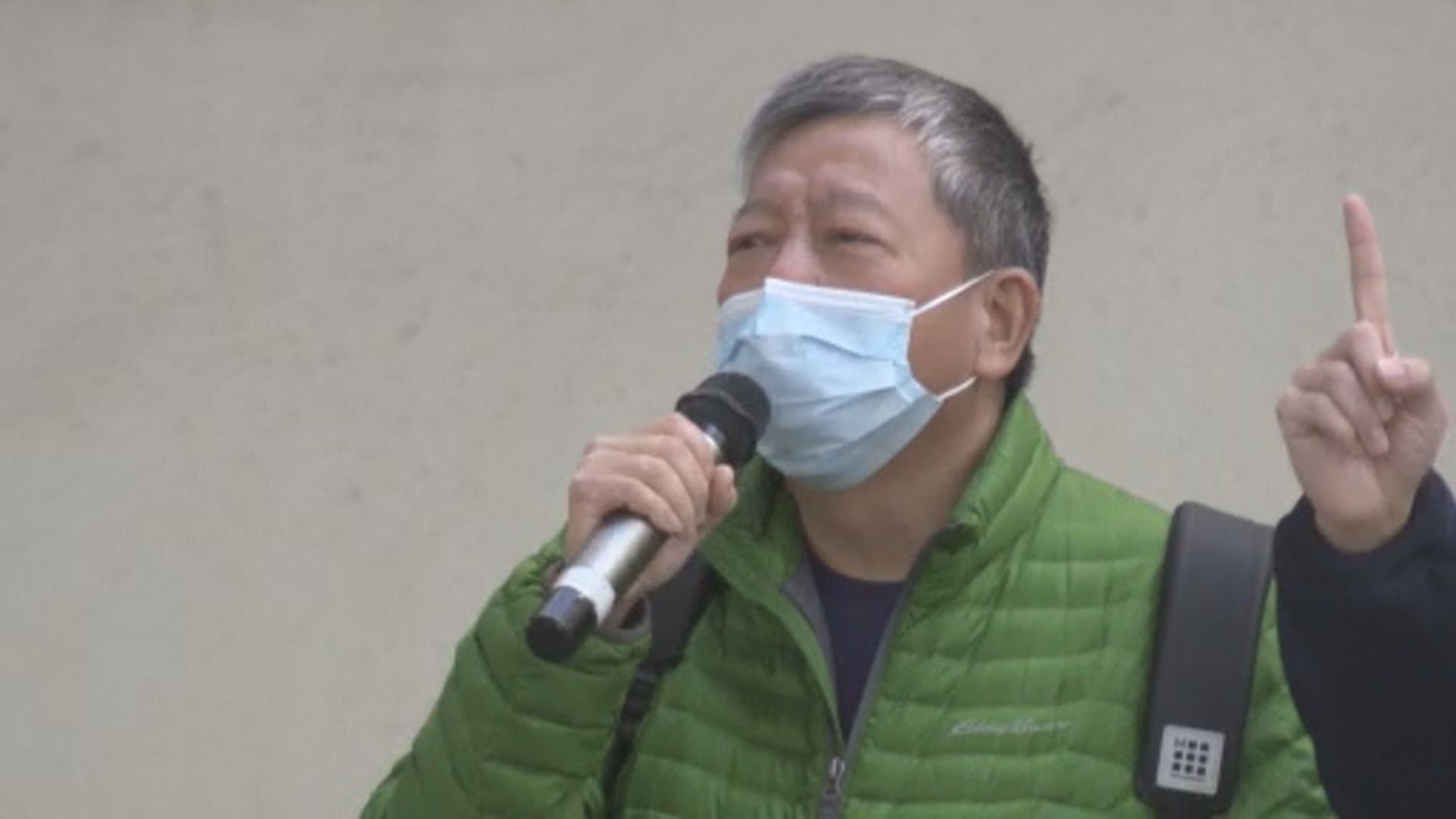 李卓人涉去年元旦立法會外放飛氣球　表證成立