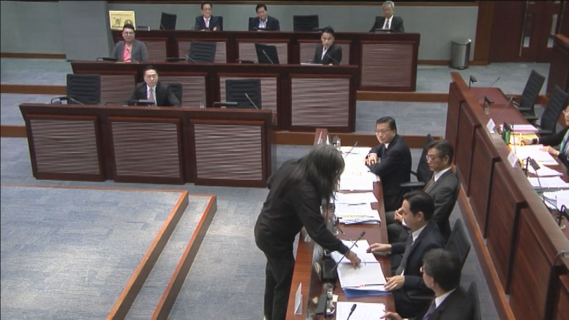 梁國雄搶文件案　高院拒批上訴許可