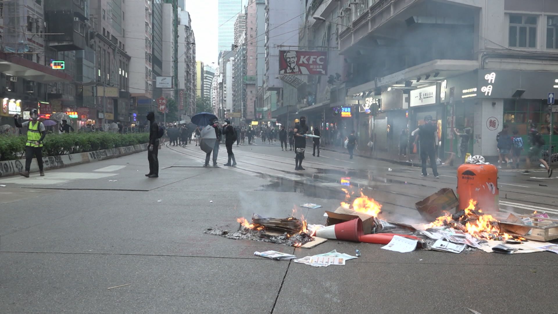 五人2019年灣仔使用蒙面物品罪成三人囚10周