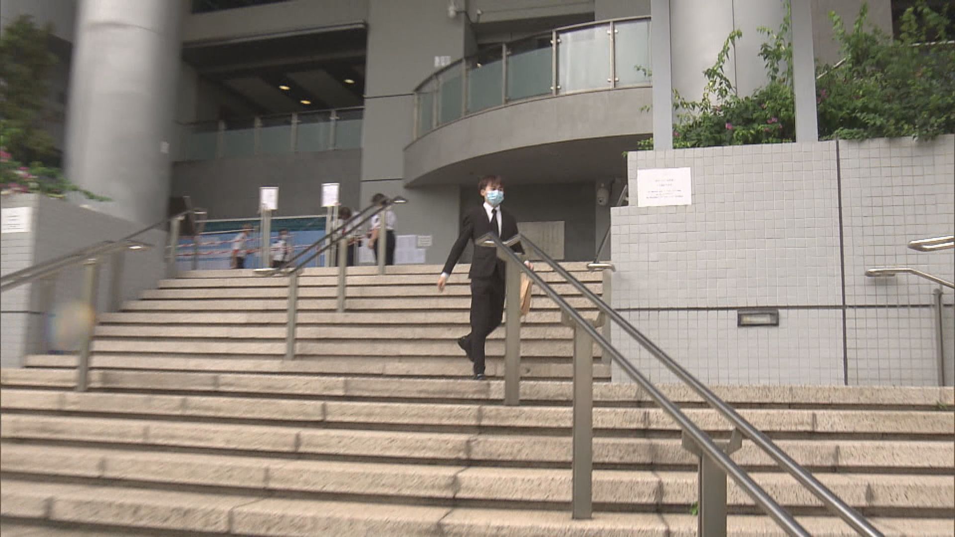 17歲少年以磚襲警　認罪判12個月感化令