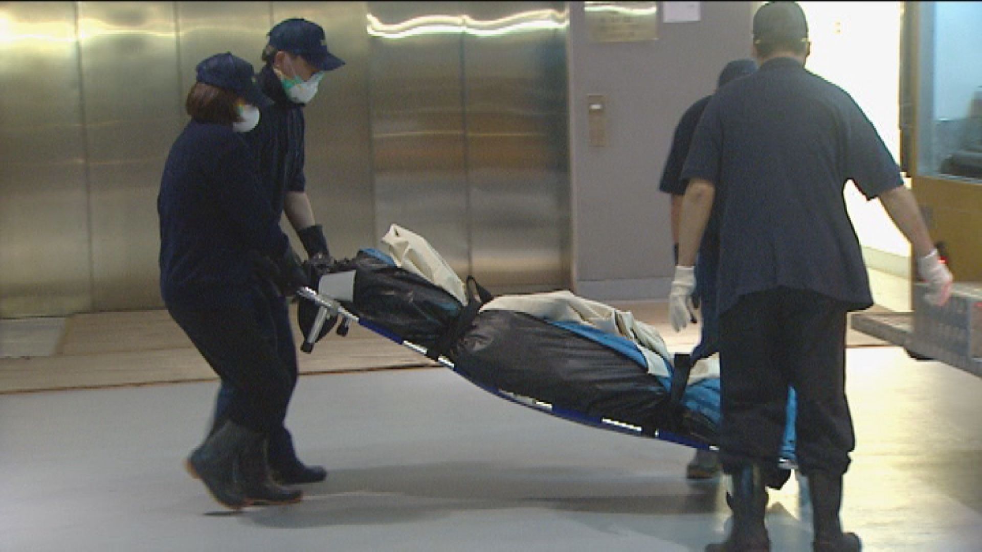 荃灣石棺藏屍案　陪審團繼續退庭商議