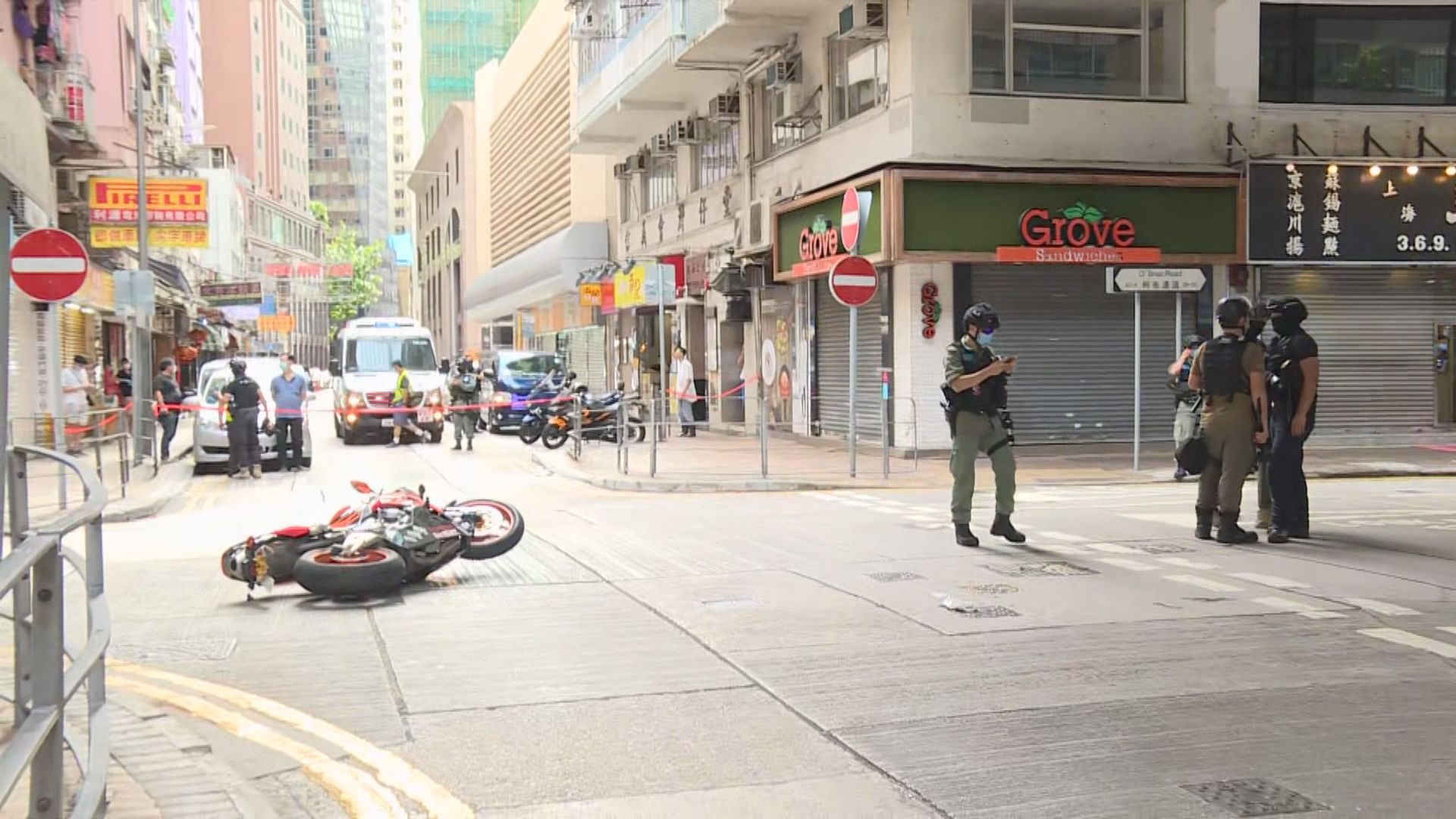 唐英傑案　警員作供指被告蓄意加速衝向警員