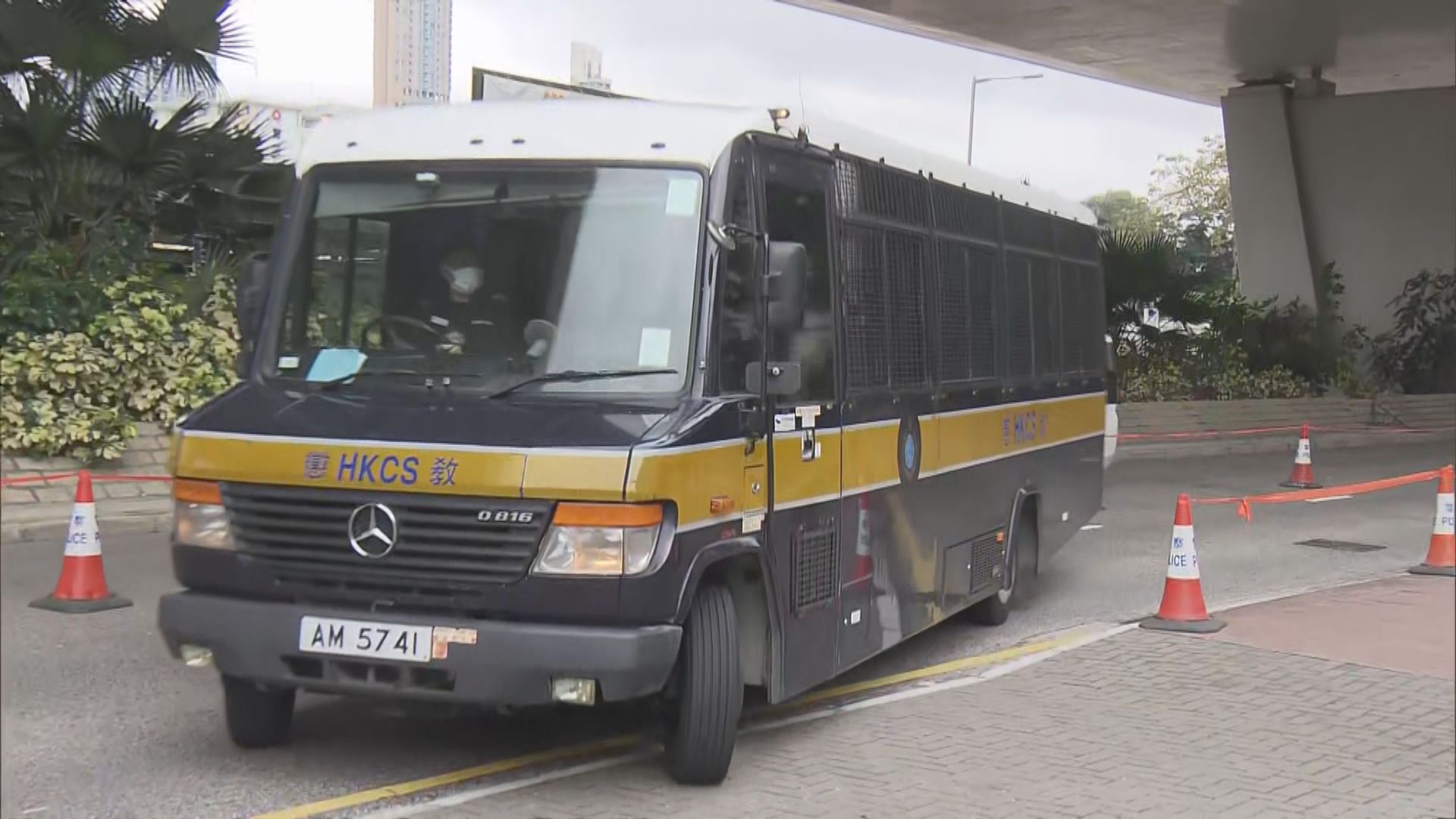 一名物管經理承認展示或管有煽動刊物　判囚8個月