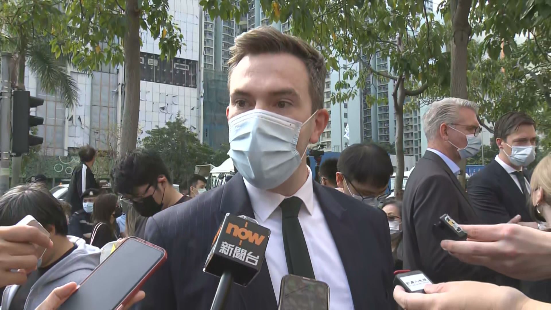 民主派初選涉違國安法案　歐美多國外交人員到場了解審訊