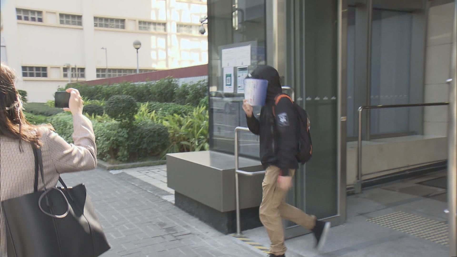 男警身為派對房間負責人　被判160小時社會服務令 