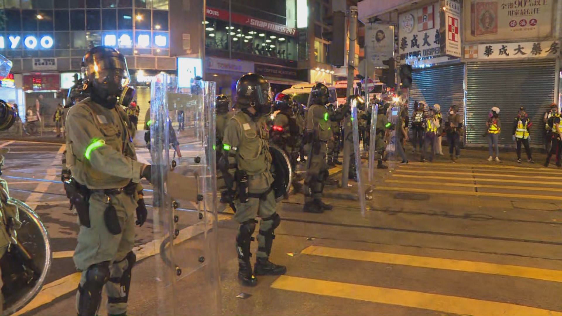 高等法院裁定警員不展示編號違反人權法