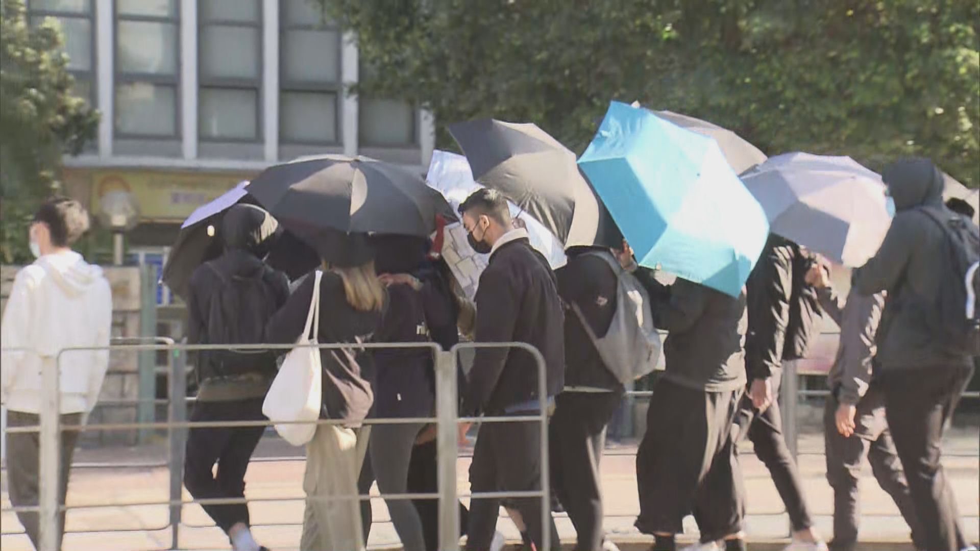 兼職護士上載警員資料　被判240小時社會服務令