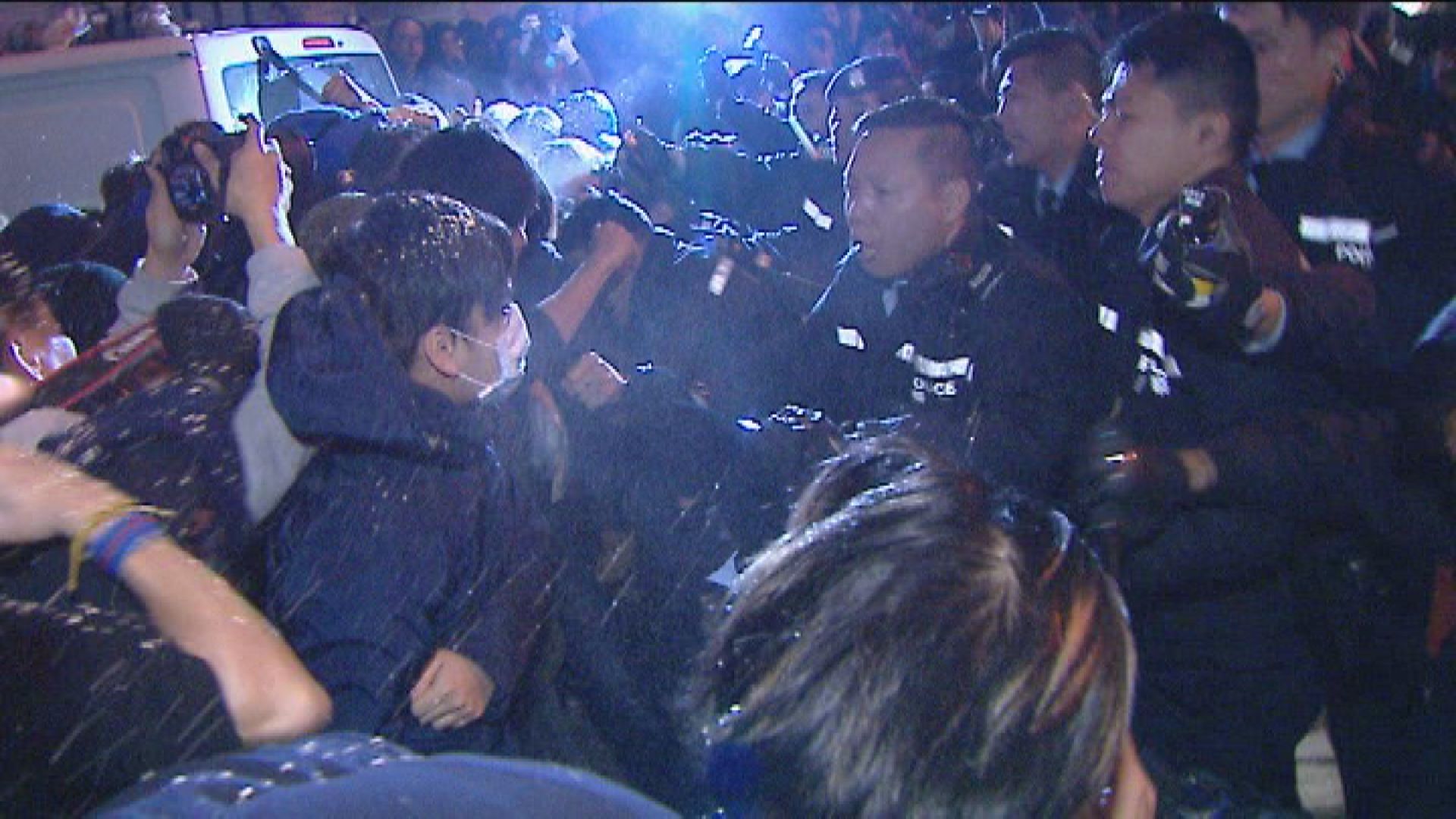 旺角騷亂案　主控官指群眾有所準備