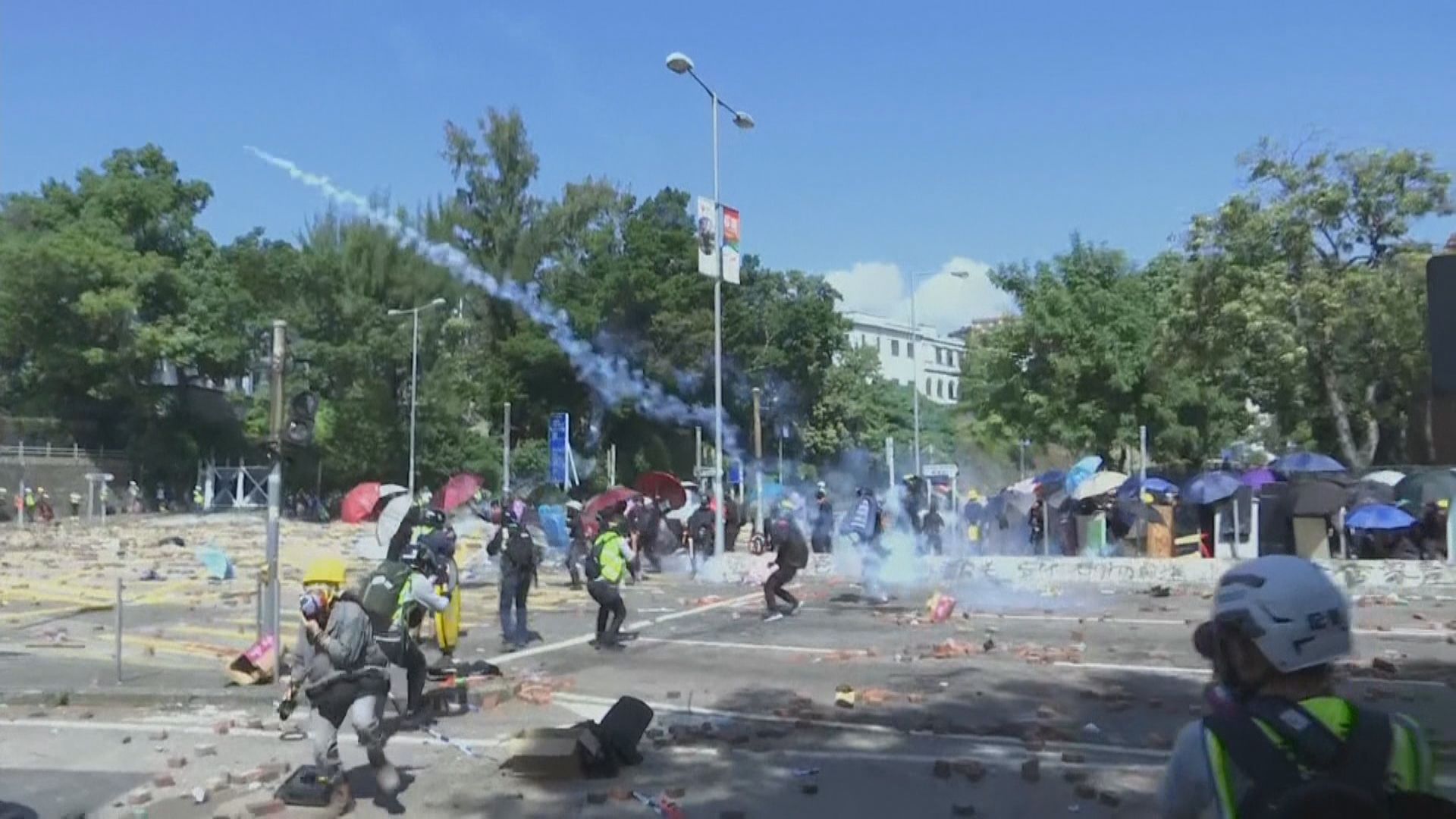 去年理大衝突九人被控暴動　7月再訊