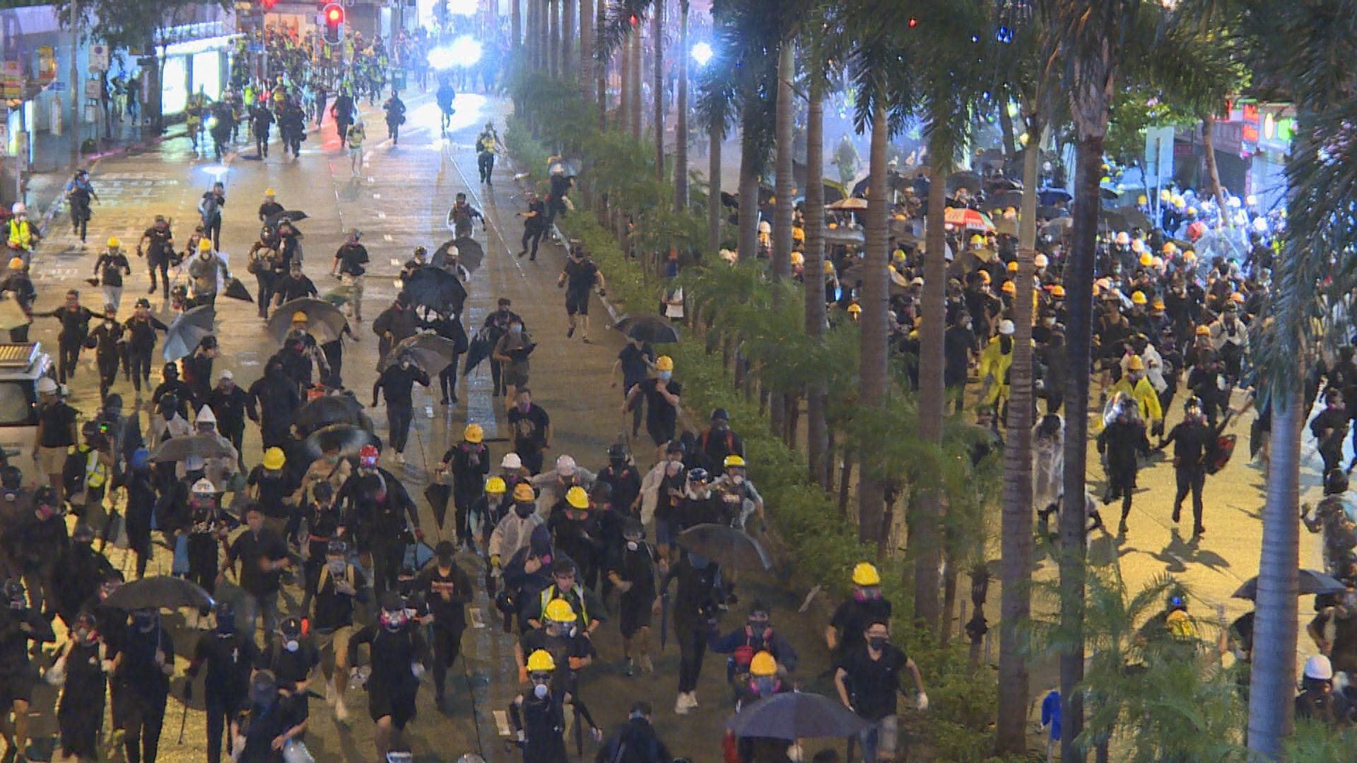 社工陳虹秀等八人被控去年831暴動續審