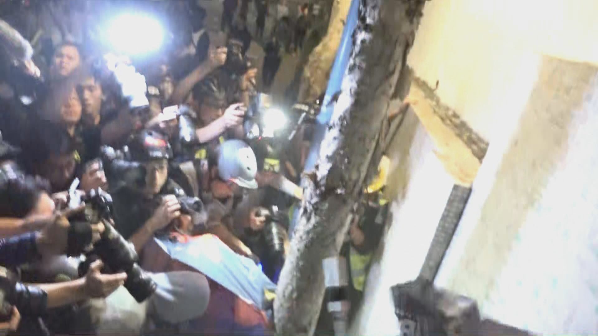 涉悼念周梓樂活動期間暴動及傷人　兩人認罪還柙候判