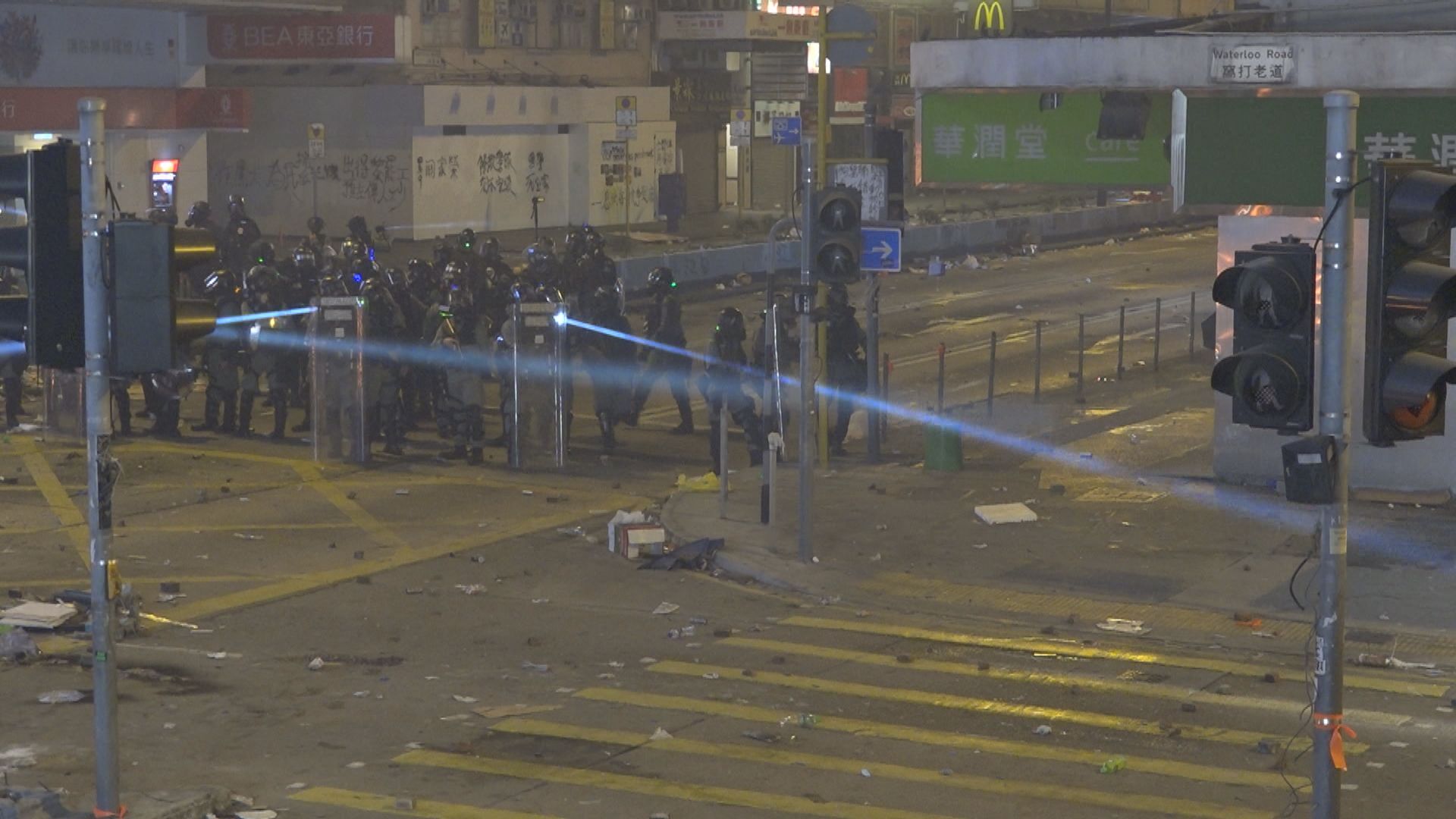 歌手莊正等10人包圍理大暴動罪成　判囚50至52個月