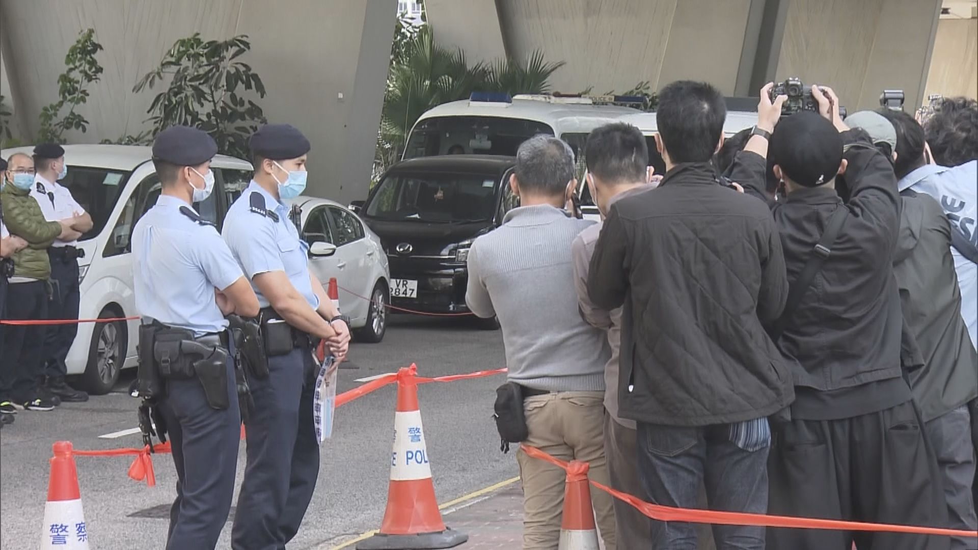 鍾沛權及林紹桐涉串謀發布煽動刊物被拒保釋