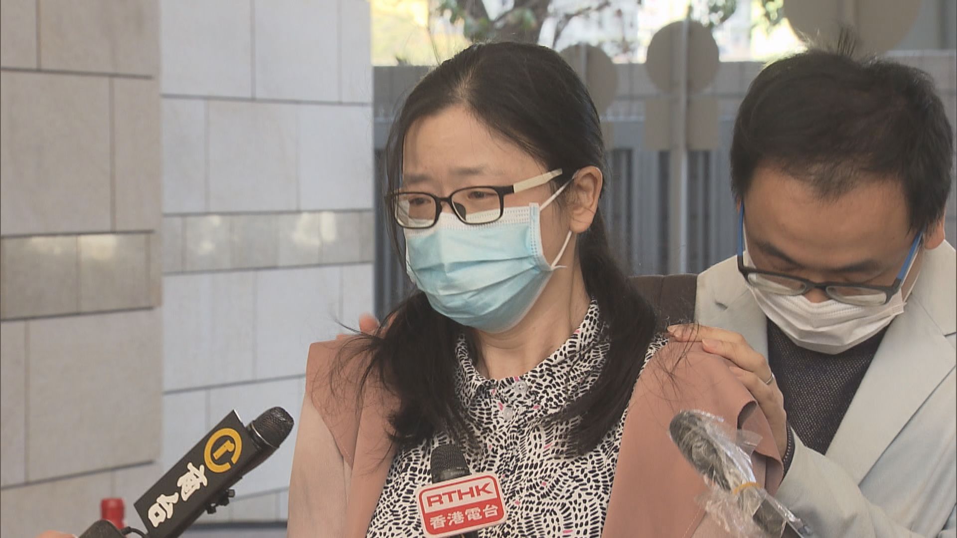 李東海小學校內墮樓教師裁定死於自殺　官指悲劇原可免