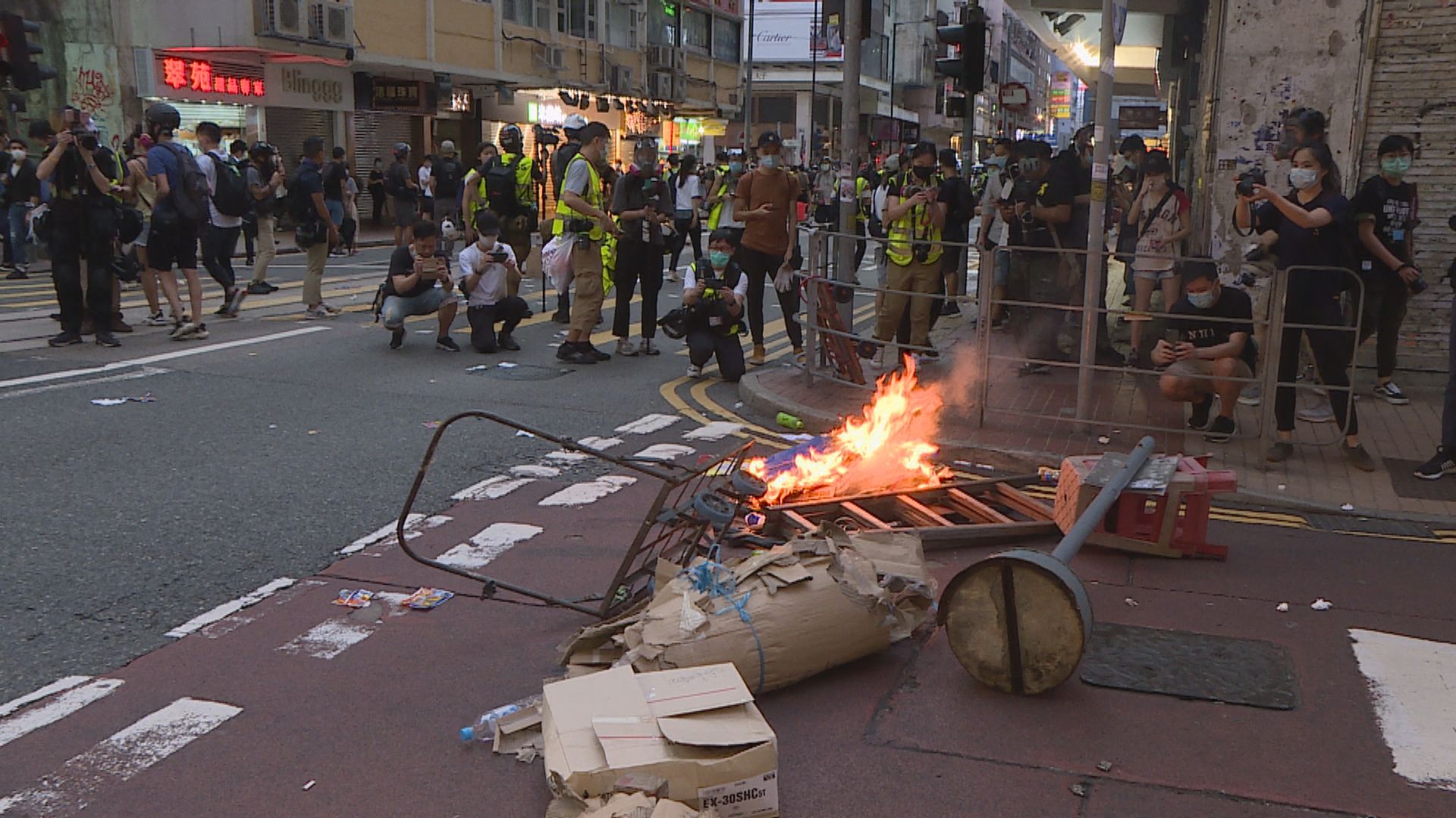 退休警兒子20年七一遊行被捕　藏汽油彈縱火罪成候判