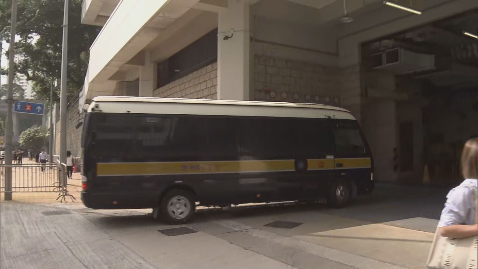 黃之鋒公開西灣河開槍警資料違禁制令　藐視法庭罪成判囚三個月