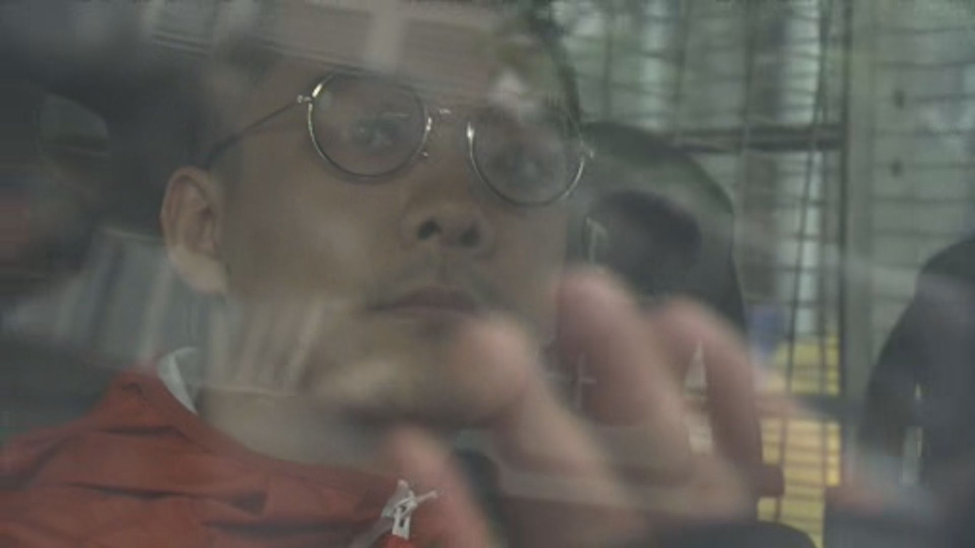 前區議員王進洋涉九宗電話騙案被捕 今早提堂