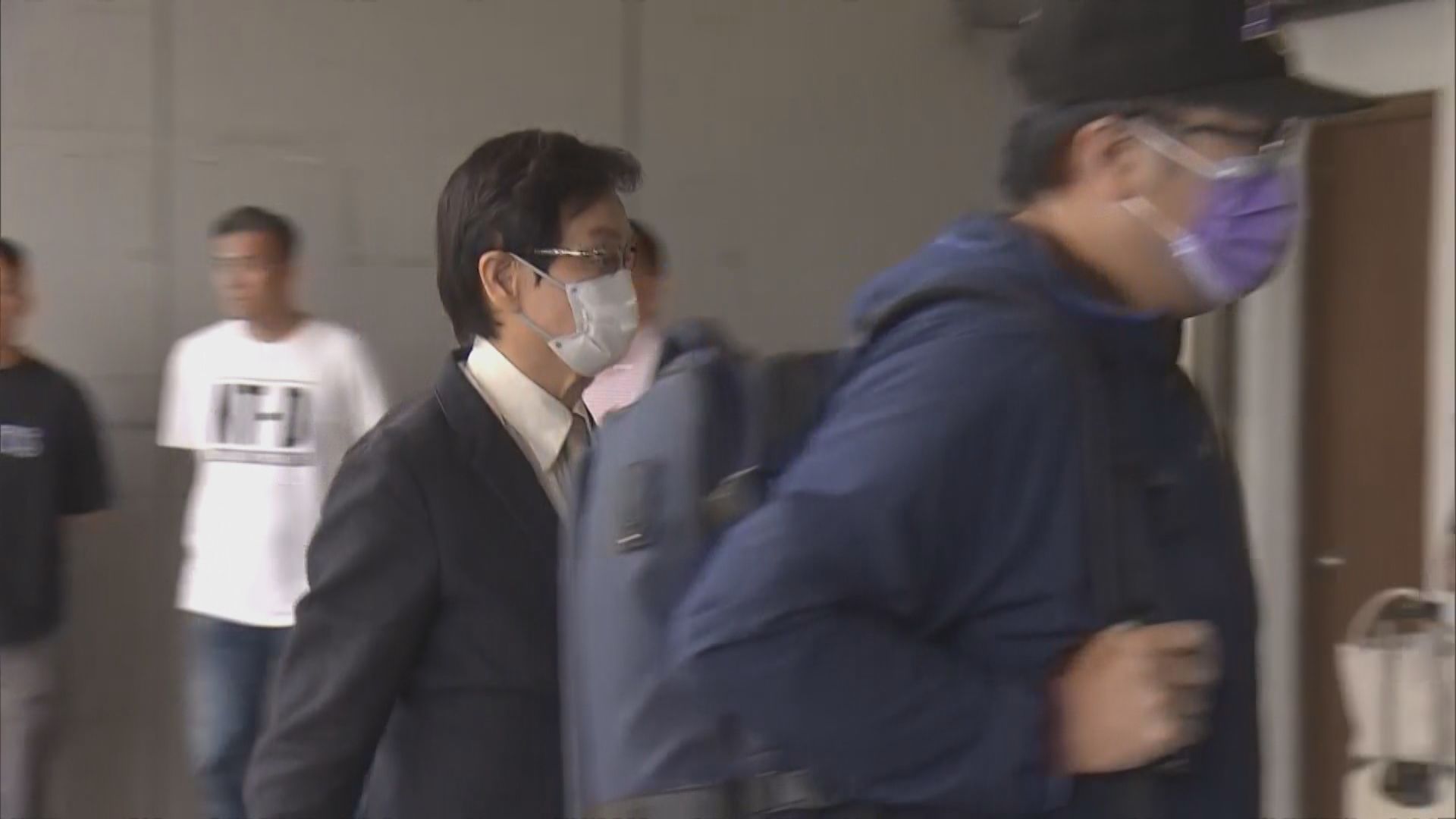 黃百鳴內幕交易案8月25日再訊　准以20萬保釋