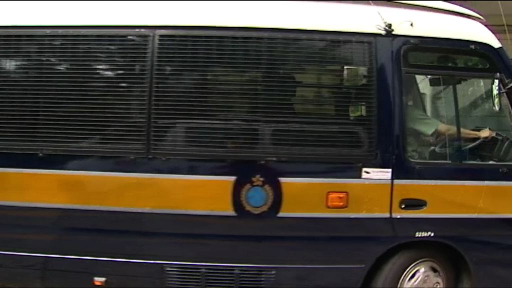 兩男光復元朗藏辣椒油噴劑判監