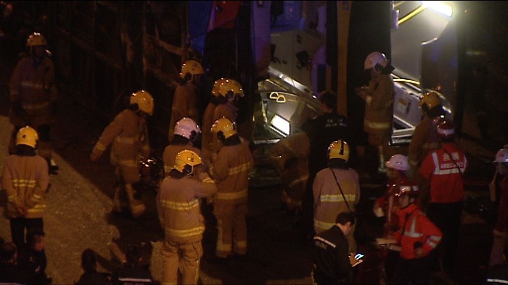 城巴藍田翻側意外　司機判囚45個月停牌5年