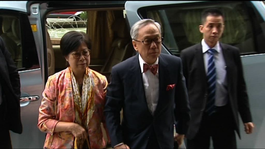 曾蔭權案控方傳召東亞職員作供