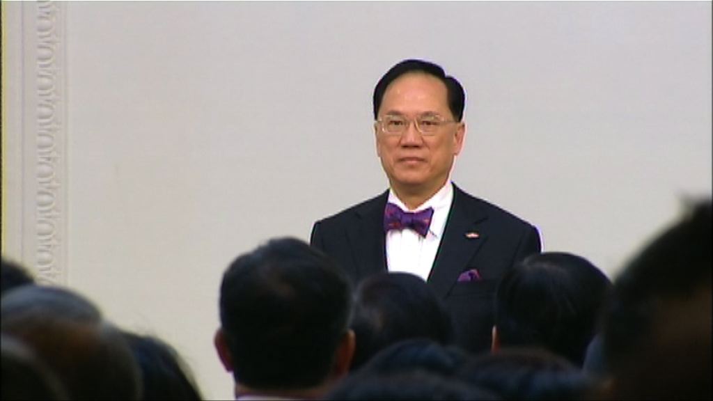 曾蔭權不經委員會提名多一人獲大紫荊