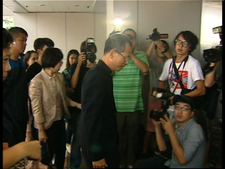 曾鈺成：曾召開會議討論財委會會議安排