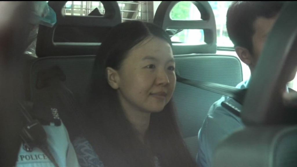 庭內拍照女子拒絕法援　案件周四開審自辯