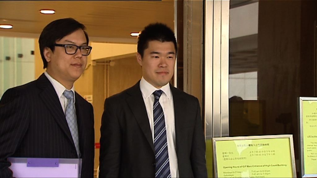 兩名證人供稱目睹唐琳玲庭上拍照