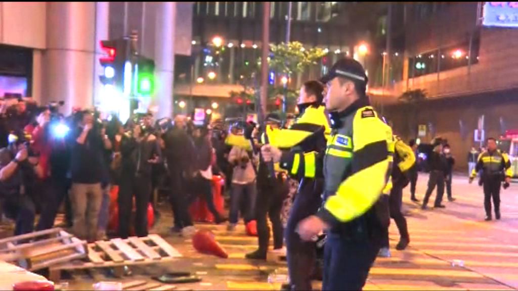 旺角騷亂案控方傳召警員作供