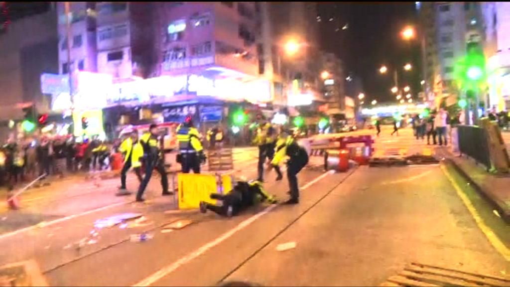 旺角騷亂案　控方：暴徒擊無防暴裝備警員