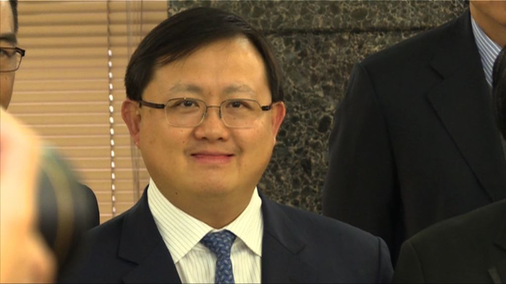 黃英豪被控行賄　表證成立