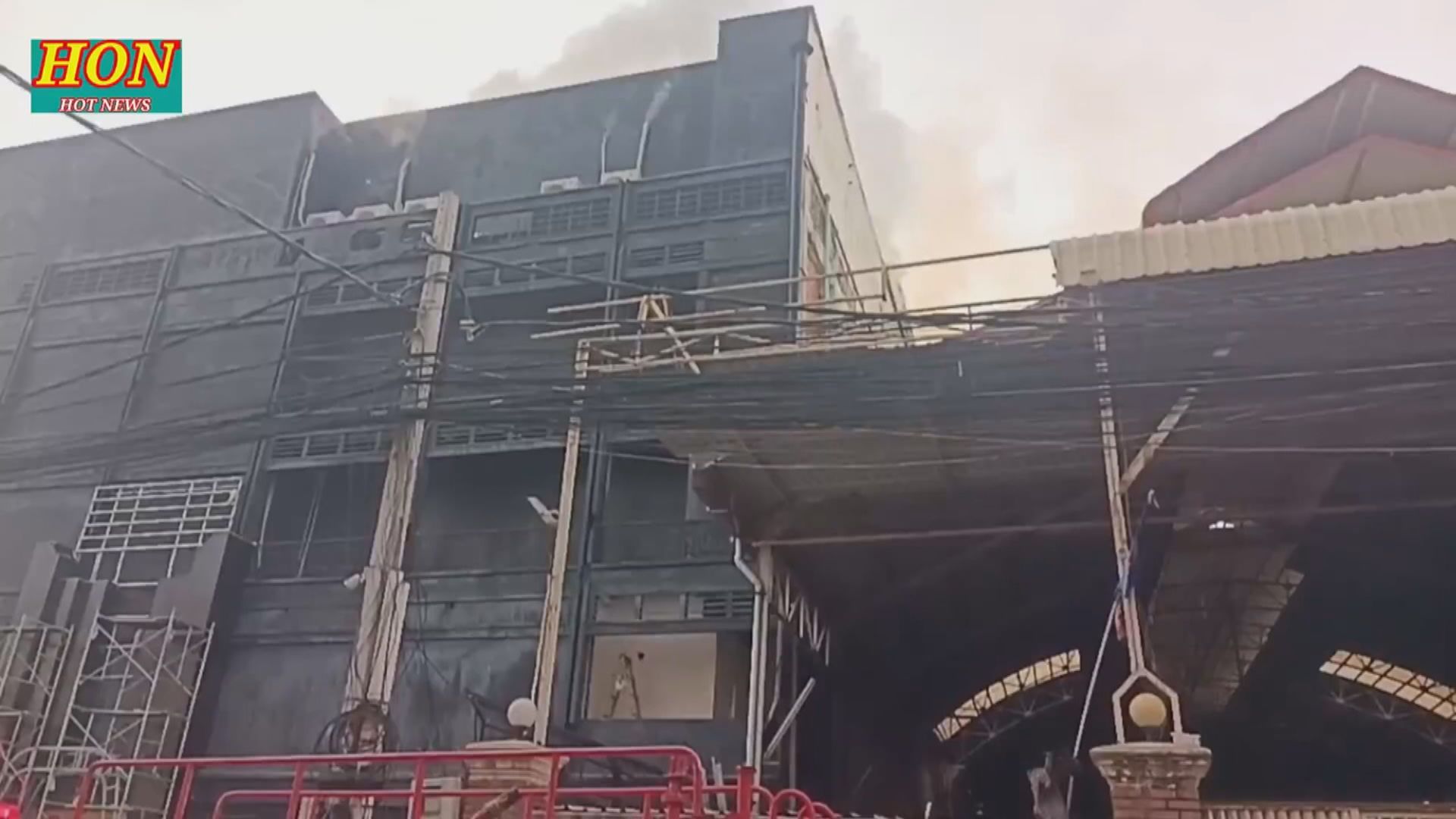 柬埔寨夜店大火八死 據報死者包括一名港人