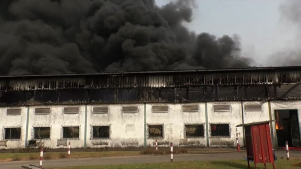 喀麥隆酒廠元旦日大火毀學校及民居