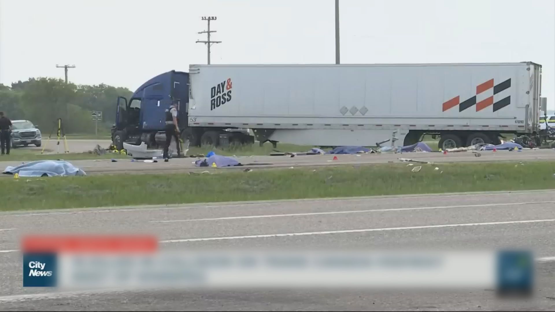 加拿大巴士貨車相撞事件仍有六人危殆