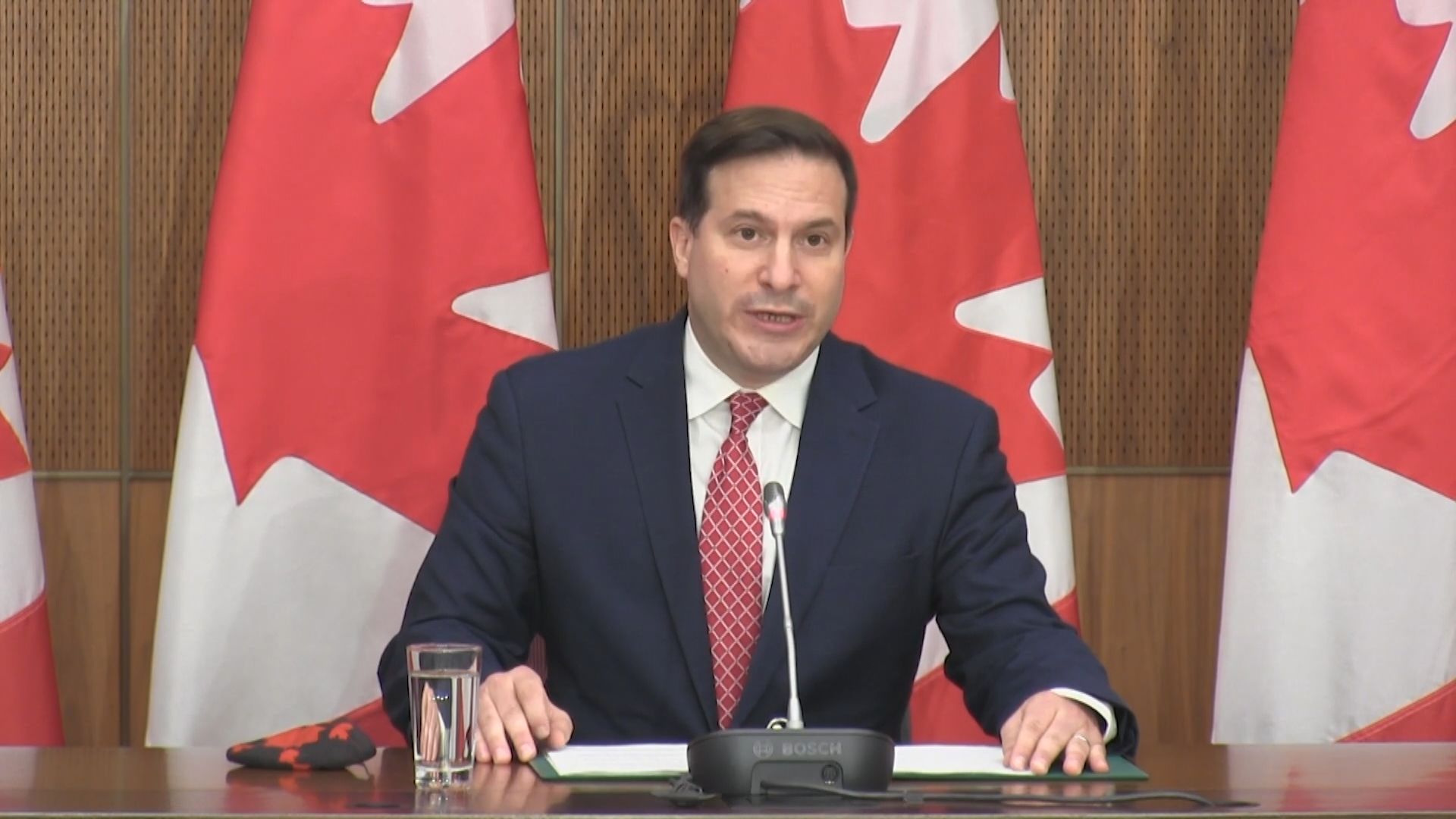 加國：港青不會因被控犯港區國安法被禁申請新移居計劃